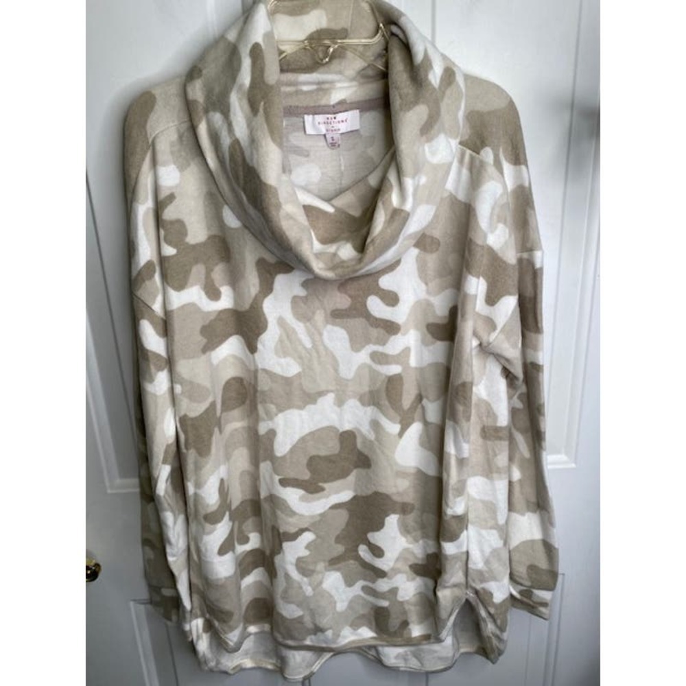 New Direction women's Cowlneck Long Sleeve Taupe Ivory Camo Size Small